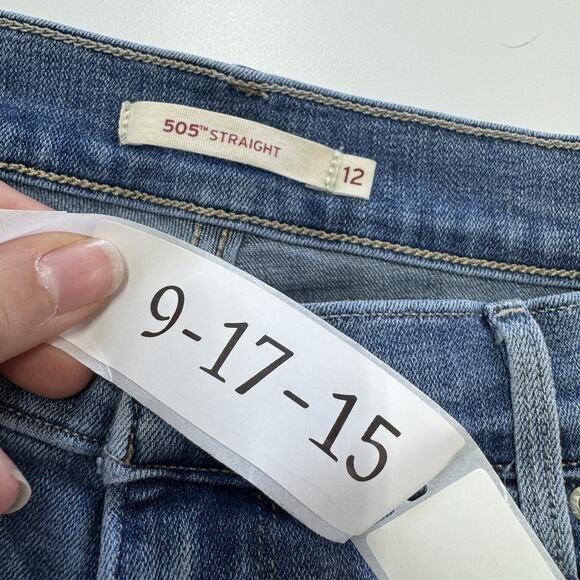 Levis Jeans Womens Size 12 Blue 505 Straight Leg Medium Wash Distressed Denim - Picture 6 of 12